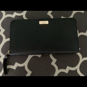 Kate Spade Zip Around Wallet